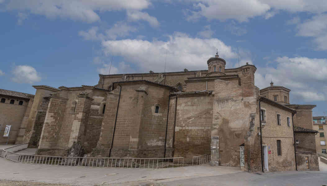 Huesca - Barbastro 09 - catedral de Santa María de la Asunción.jpg